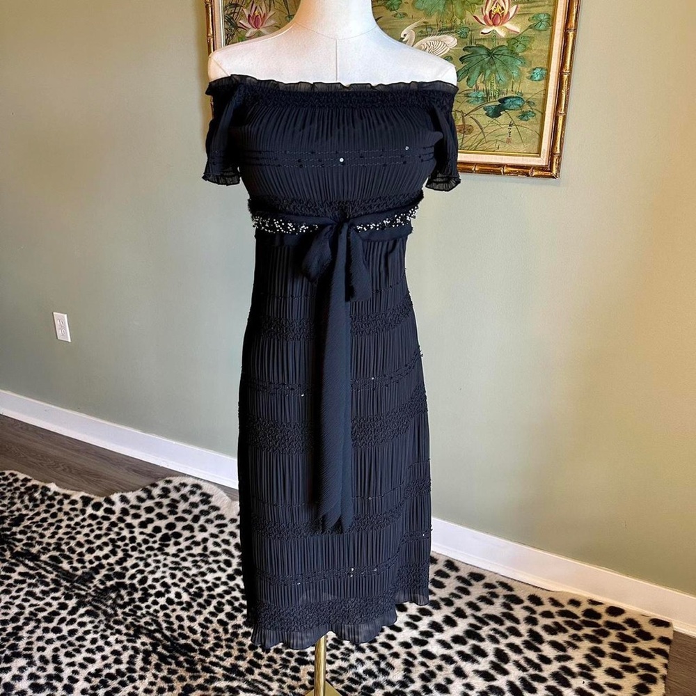 Cache off shoulder embellished dress - Picture 1 of 8